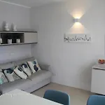 Sandbeach Lejlighed *