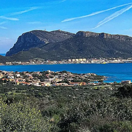 Sandbeach Apartment Golfo Aranci
